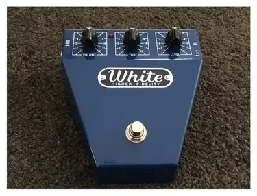 Satellite Amplifiers White Amplifier Emulator Guitar Pedal