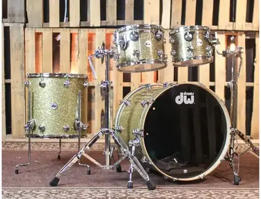 DW Collector's Series Gold Glass Finish Drum Kit