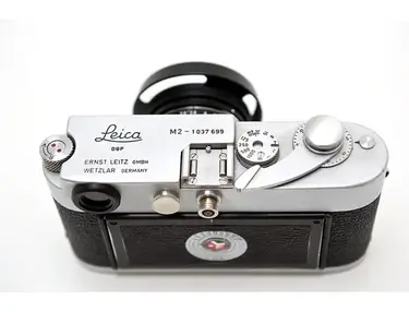 Leica M2