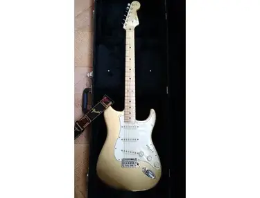 Fender FSR American Standard Stratocaster