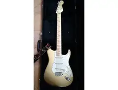 Fender FSR American Standard Stratocaster
