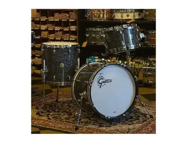 Gretsch USA Custom Drum Kit Deep Black Marine Pearl Finish