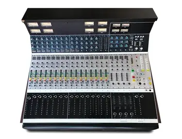 API 1604 Mixing Console
