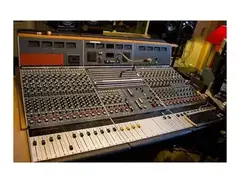 AMS Neve 5104 24-4-2 mixing console