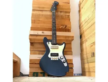 Lewis Custom Guitars Minnow