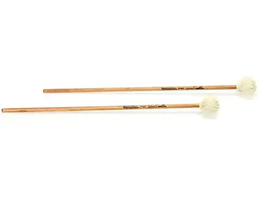 Innovative Percussion IP1002 Jim Casella Indoor/Outdoor Medium Marimba Mallets - Off White Yarn - Birch
