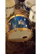 Slingerland 1964 Blue Sparkle Bass Drum