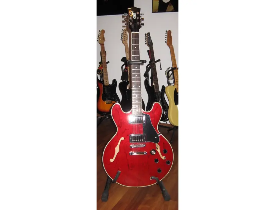 Kaman GTX 35 Electric Guitar - What To Know & Where To Buy