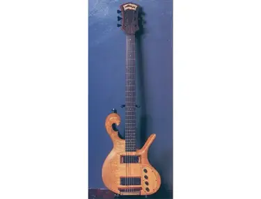 Carl Thompson - Maple 6 String Bass