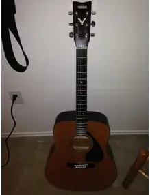 1984 Yamaha Acoustic Guitar