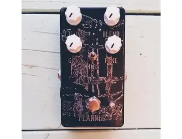 Flannel Custom Fuzz Pedal