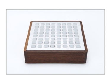Monome Grid 256 - ranked #52 in MIDI Pad Controllers | Equipboard