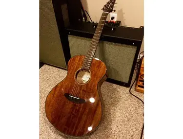 Breedlove Pursuit Concert Mahogany