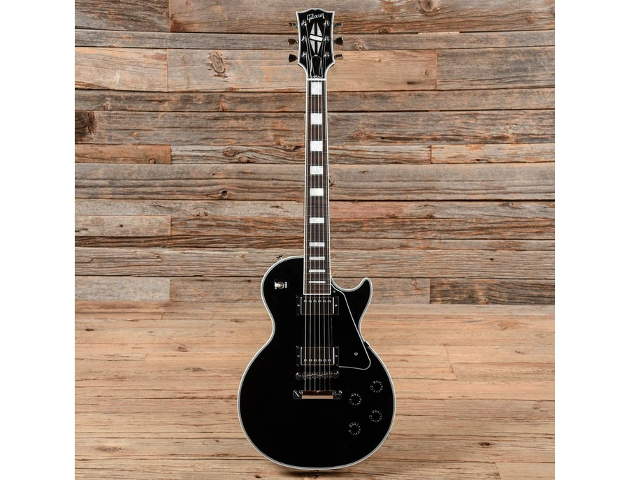 Gibson Les Paul Classic Custom - What To Know & Where To Buy