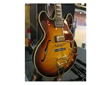 Luke Reynolds Custom Gibson ES-335