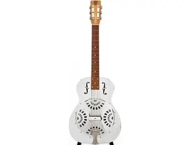 Dobro D33