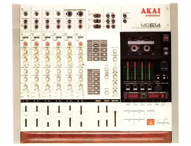 Akai MG 614 Mixer / 4 Track Recorder