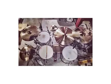 Fibes Drum Kit
