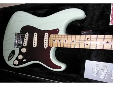 Fender FSR American Rustic Ash Stratocaster