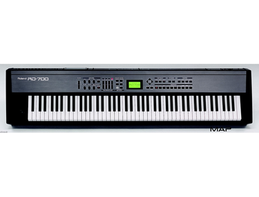Roland RD-700