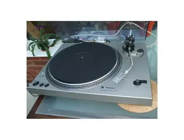 Technics SL-1800