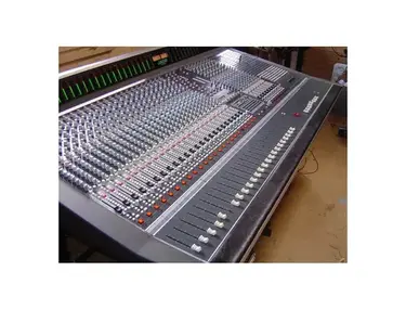 Soundtracs JADE 48 Console