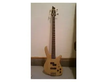 Fender Prophecy II bass