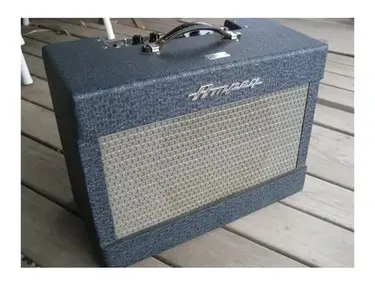 Ampeg Rocket (non-reverb, 50s/60s)