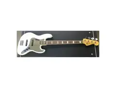 Fender '72 Jazz Bass