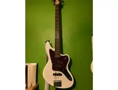 Wire Instruments Bullhead Bass main image