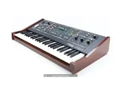 Moog Opus 3