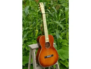 Slingerland May Bell Parlor Guitar