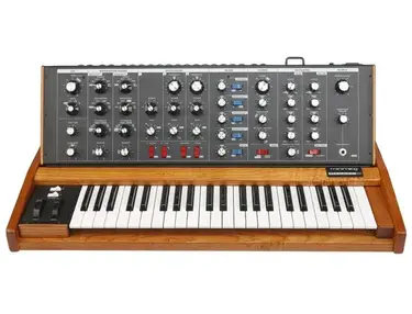 Moog Minimoog Voyager Old School