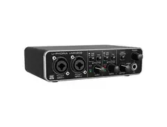 Behringer U-PHORIA UMC202