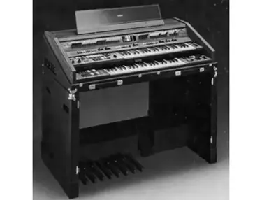 Yamaha c-605p
