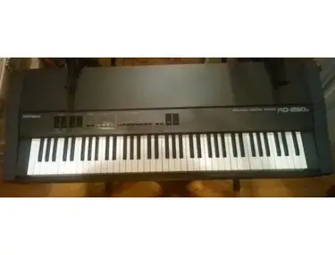 Roland RD-250