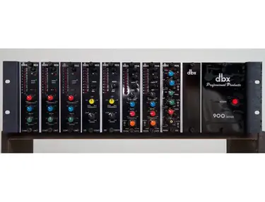 DBX 900 SERIES RACK