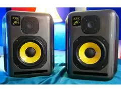 KRK Exposé E7