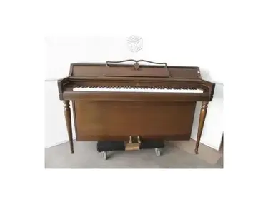 Wurlitzer 36' Spinet Piano