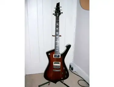 Ibanez Iceman IC200