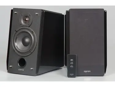 Edifier R1800TIII