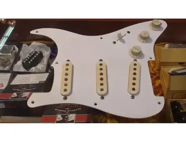 Seymour Duncan Antiquity Texas Hot Signed/Relic Pickguard