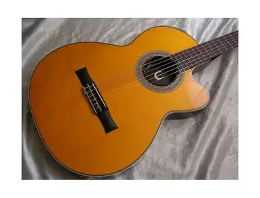maison classic guitar