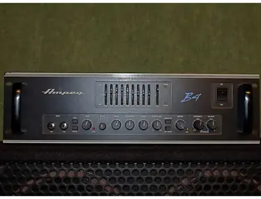 Ampeg B4 Bass Amplifier
