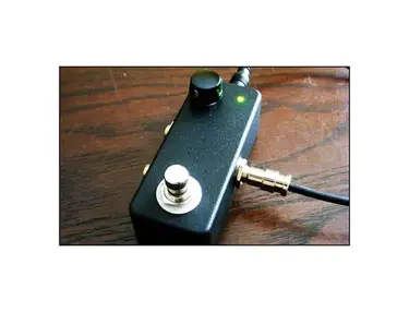 this1smyne Mini Solo Booster