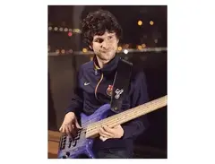 F Bass VF