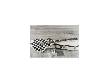Rock N Roll Relics Heartbreaker
