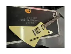 Lita Ford's Hamer Serial number 0012