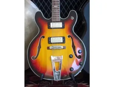 Univox Hollowbody 12-String