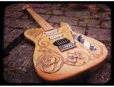 Suhr Singlecut Custom "Rose"